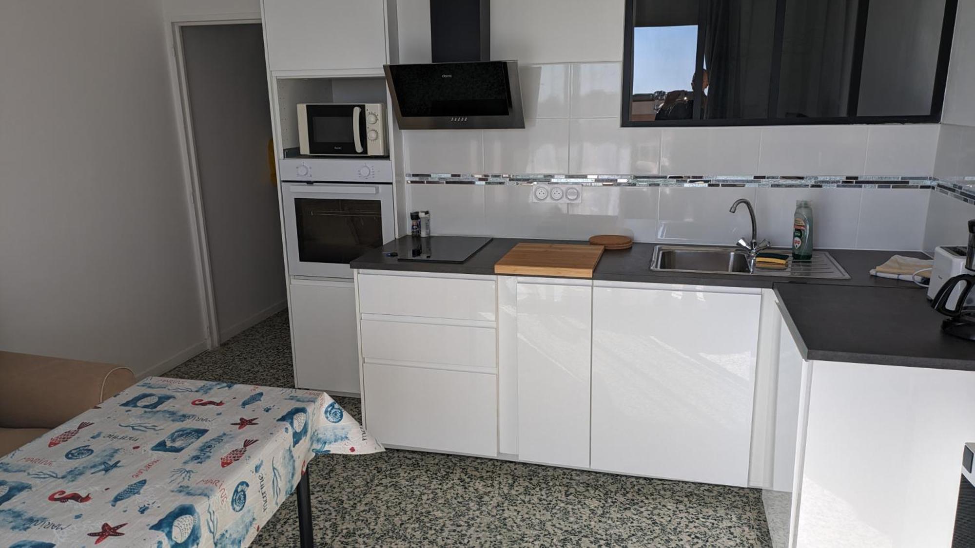 Studio Avec Coin Nuit, 100 M De La Mer Le Lavandou Exterior photo